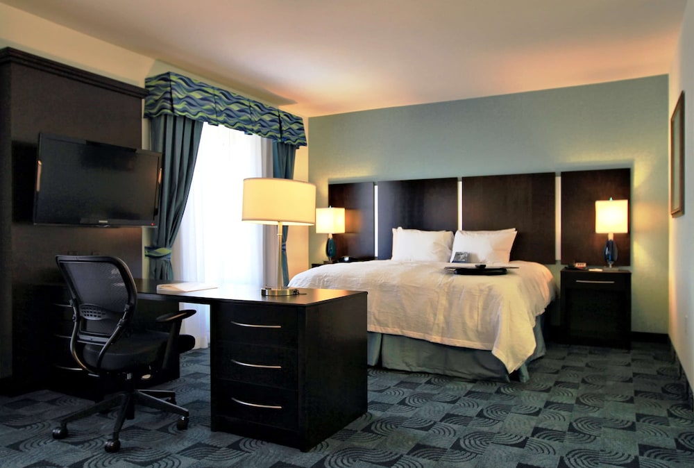 Hampton Inn And Suites Dallas Lewisville Vista Ridge Mall 34/71