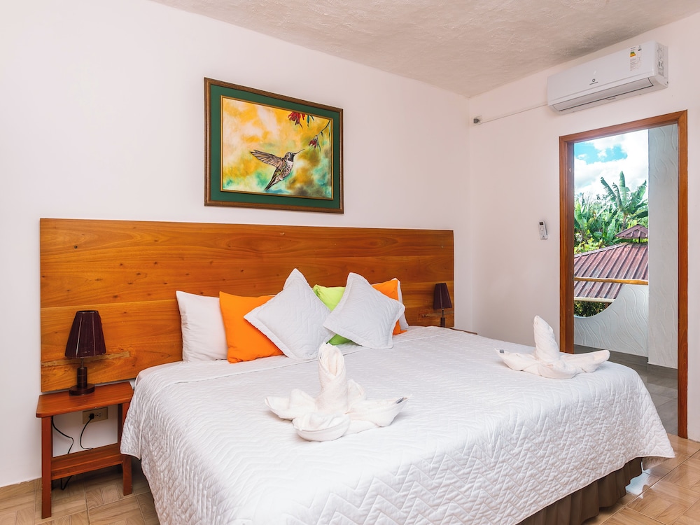 Twin Lodge Galapagos Hotel 15/68