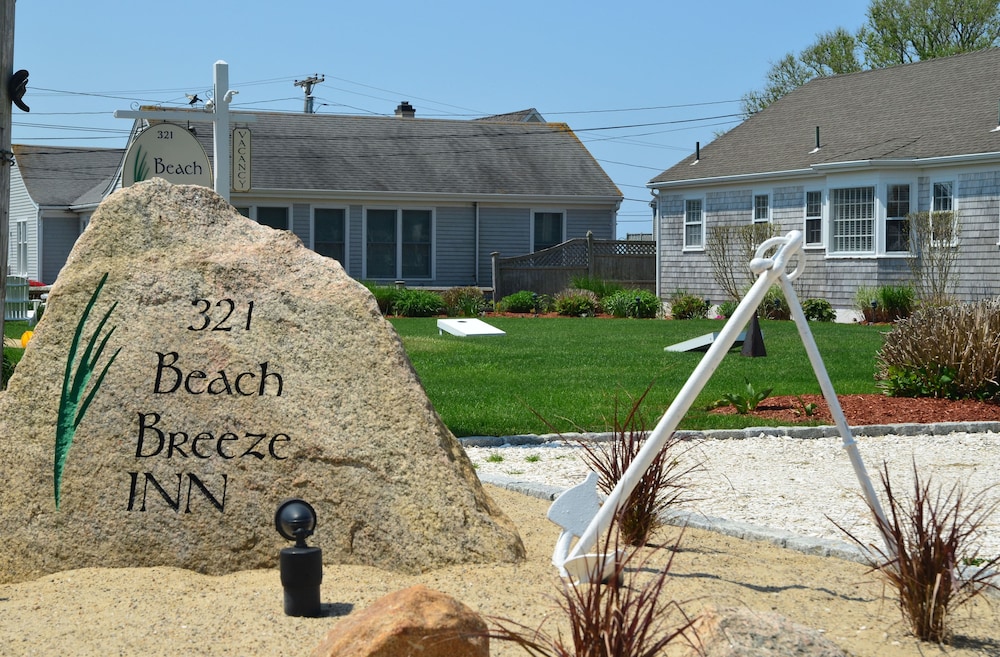 Beach Breeze Inn 42/50