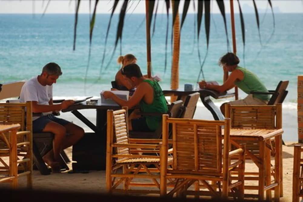 Lanta Nice Beach Resort 49/69