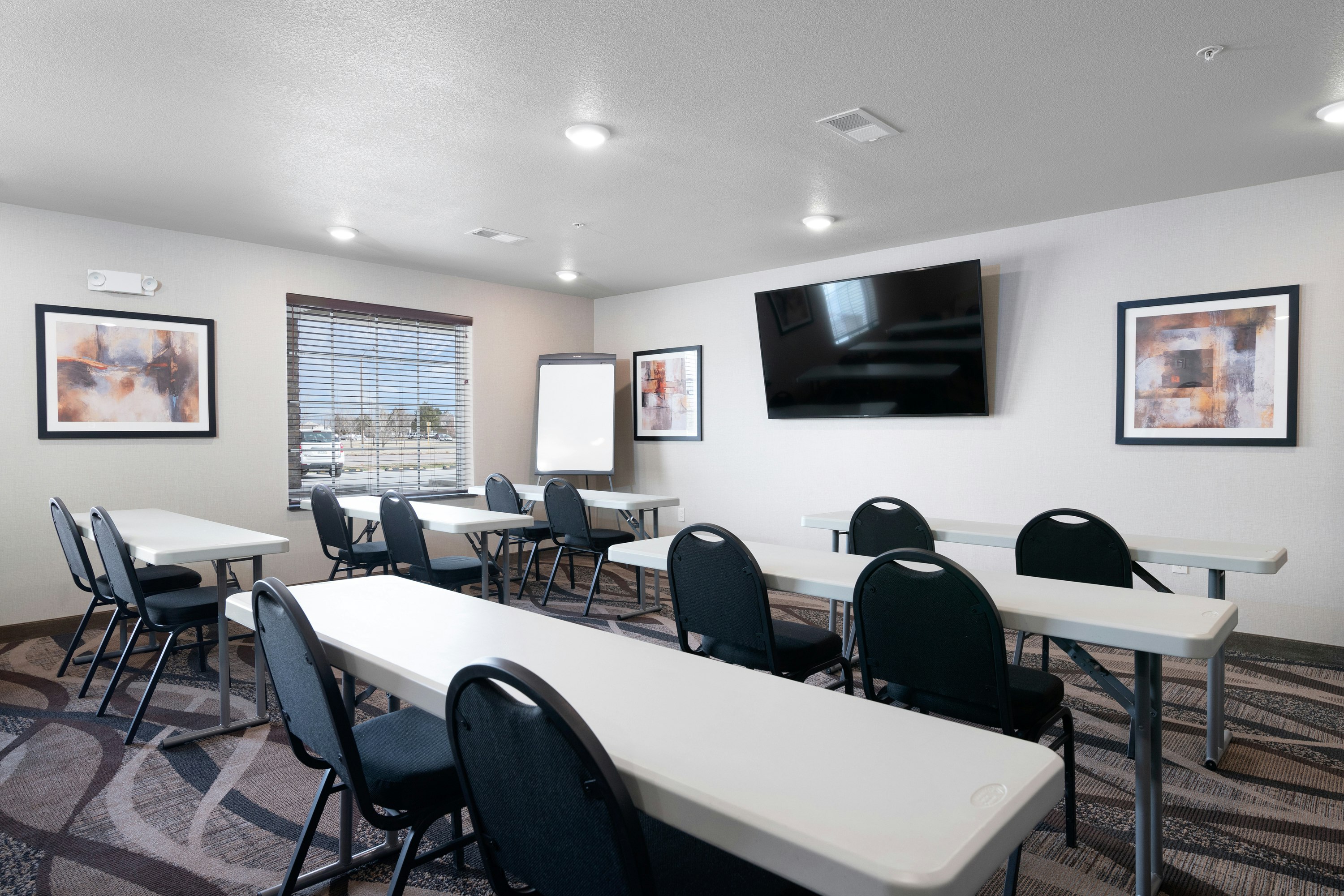 Cobblestone Inn & Suites - Yuma 20/38
