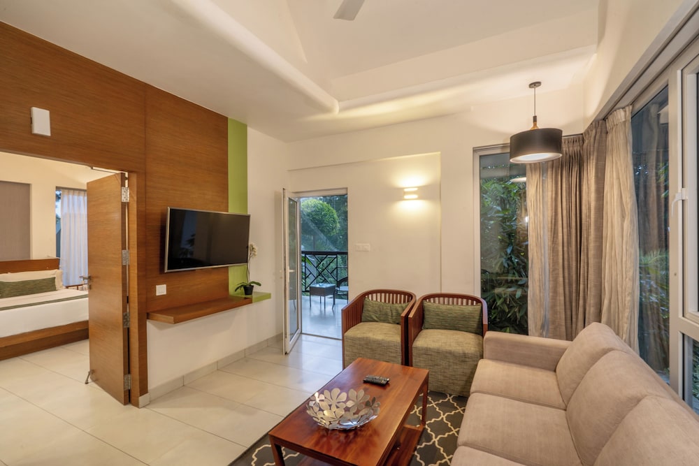 The Woods Resort 33/48