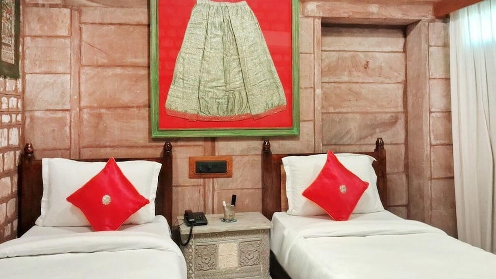 Amritara Manak Haveli, Jodhpur 27/63
