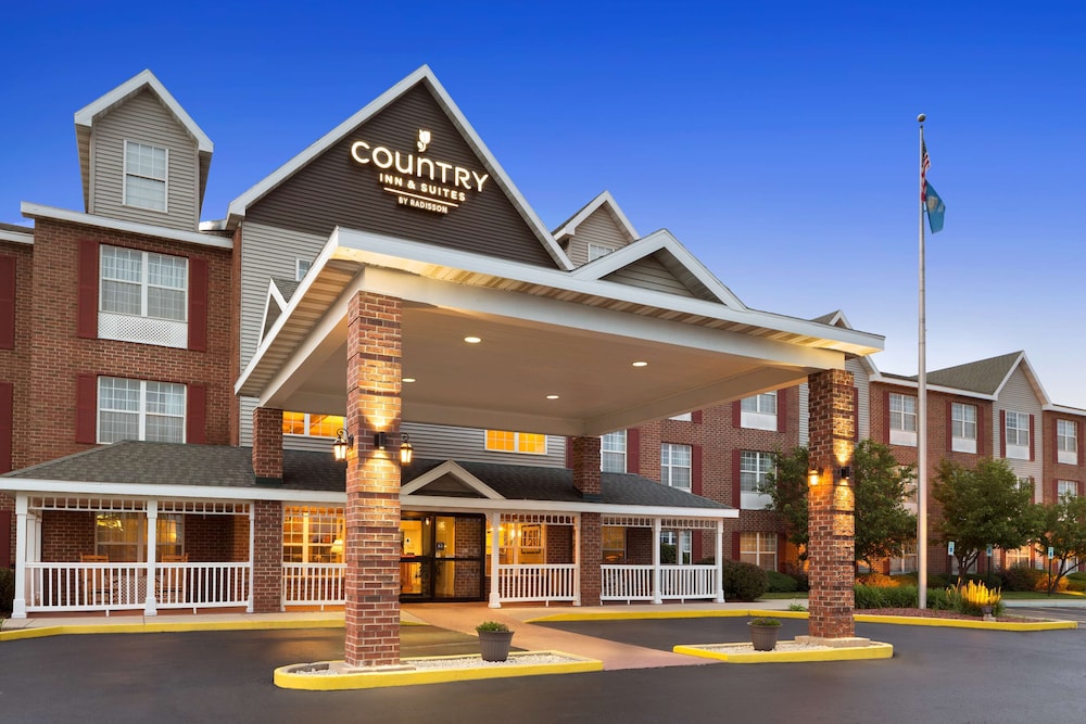 Country Inn & Suites by Radisson Kenosha - Pleasant Prairie 1/39