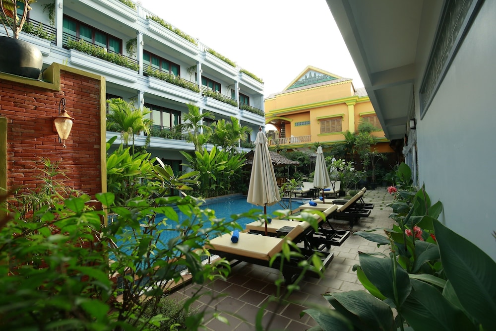 Chheng Residence 61/69