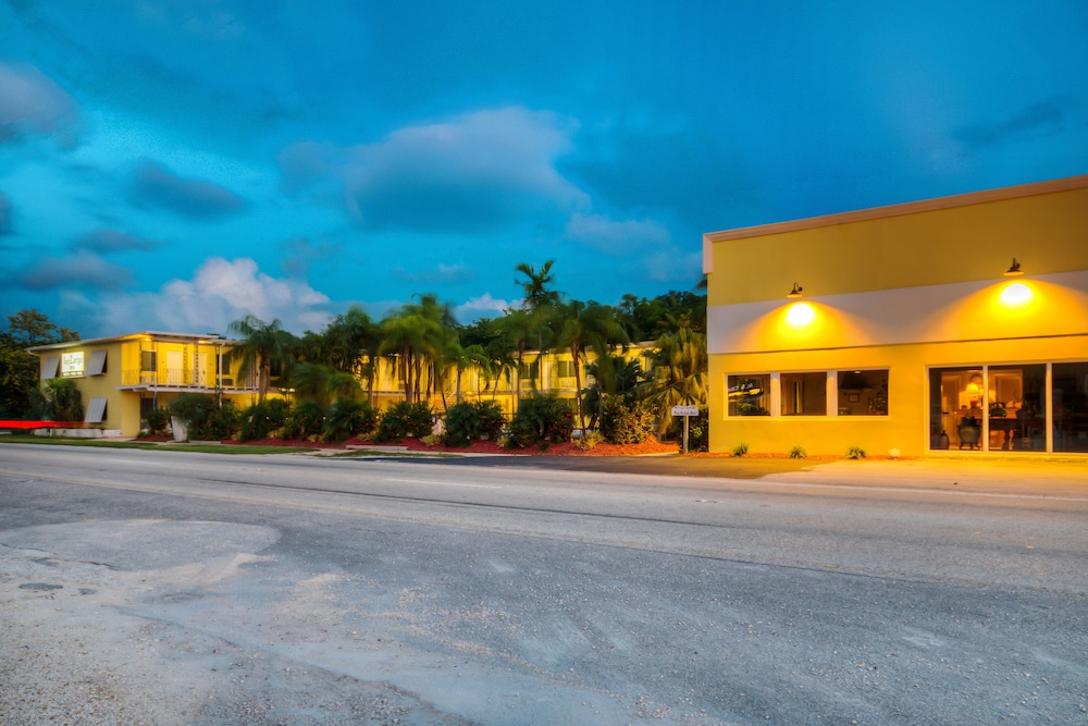 Rodeway Inn Suites 6/28