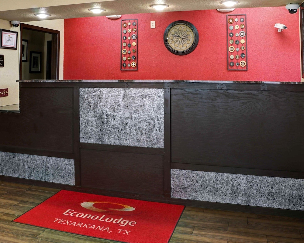 Econo Lodge Texarkana I-30 9/32
