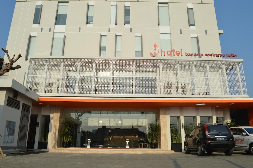J Hotel Bandara Soekarno Hatta 1/26