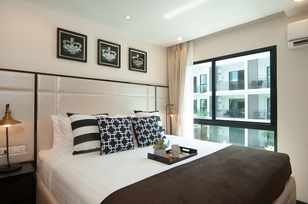 The Title KR Beach Condotel Rawai Phuket 9/37