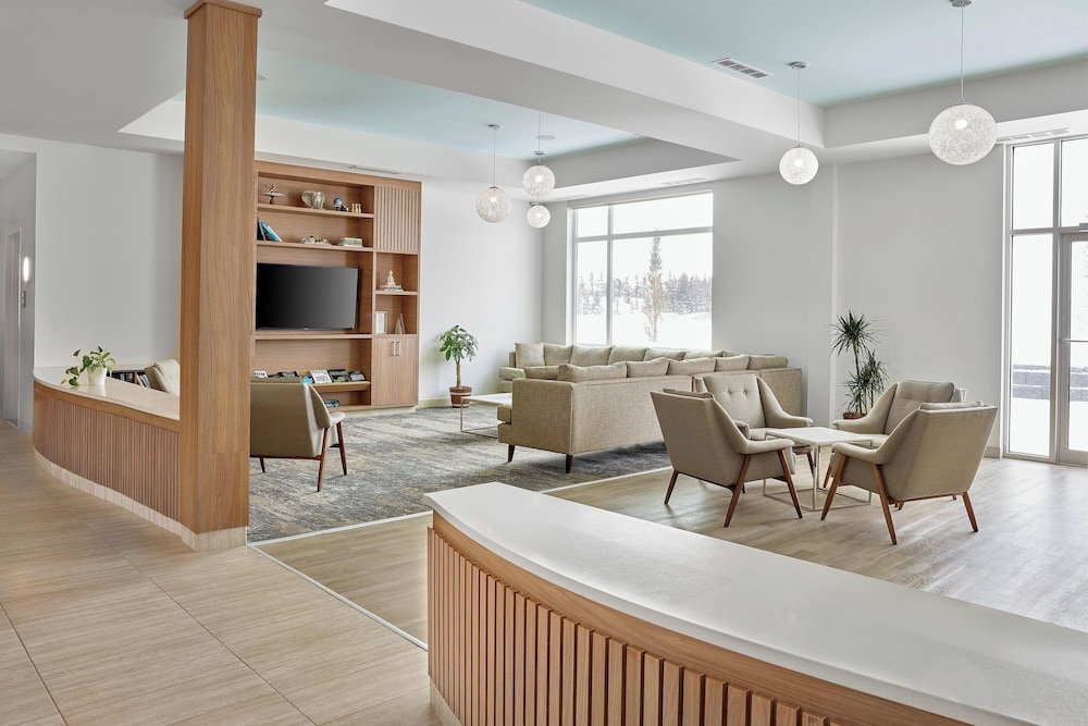 Element Edmonton West 24/36