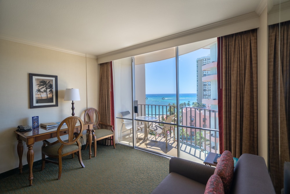 OUTRIGGER Waikiki Beach Resort 64/88