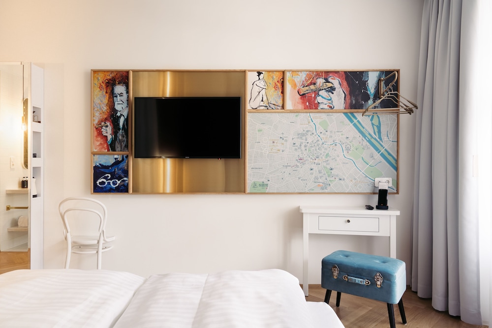 Hotel Schani Salon 17/48