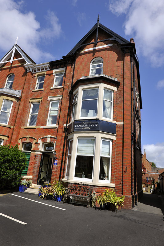 Howarth House 2/38