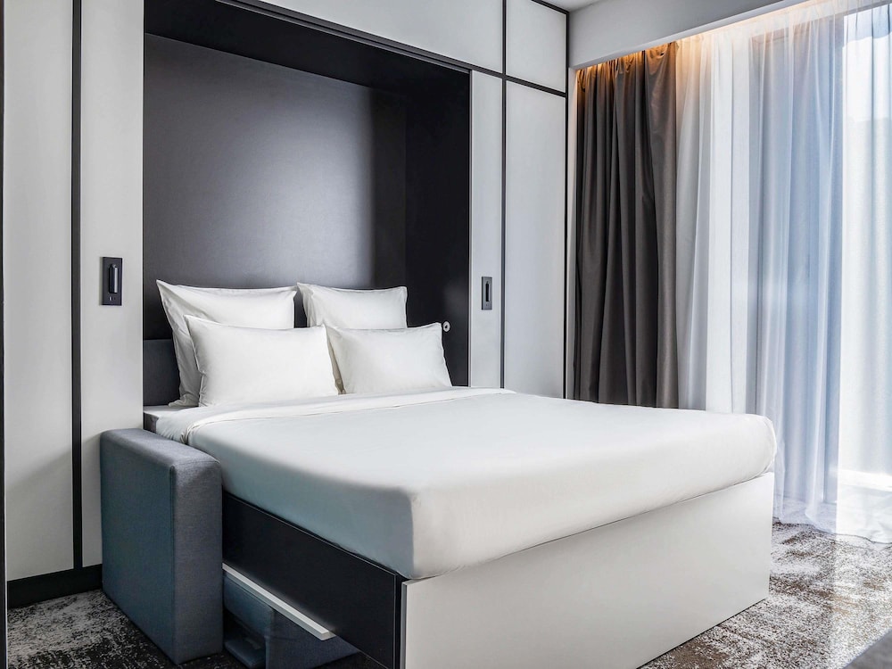 Novotel Living Almaty Jetisu 27/67
