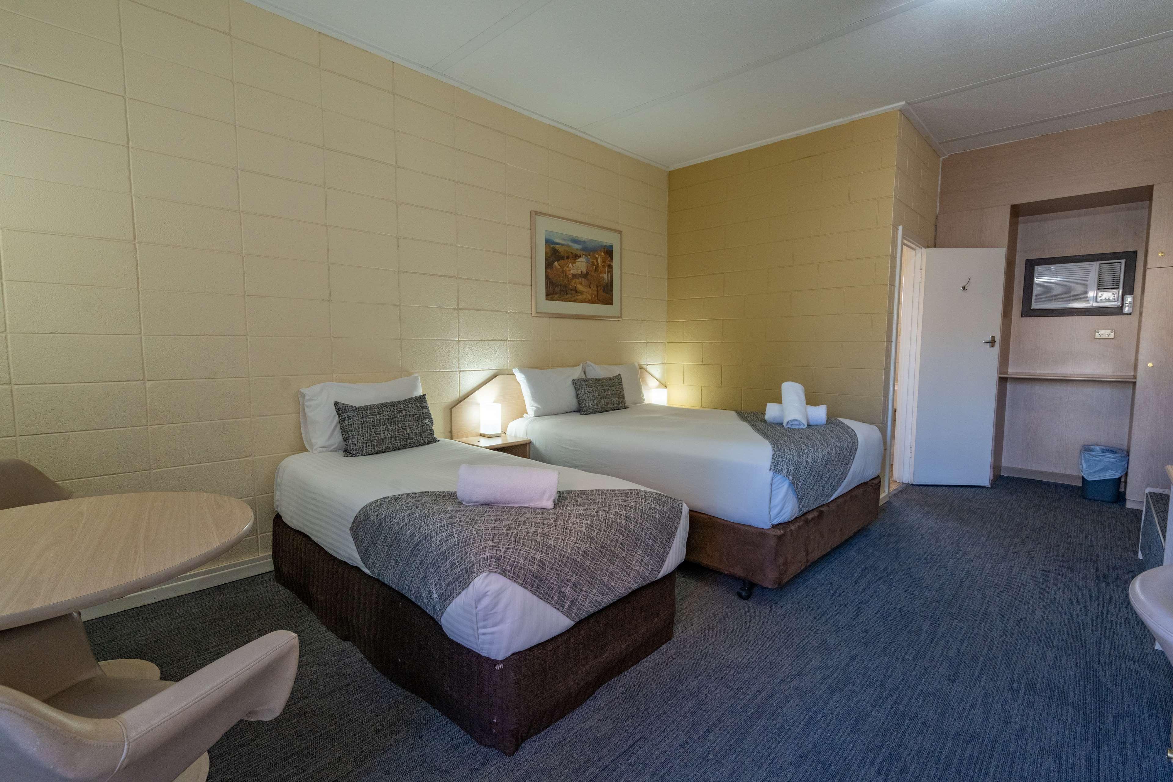 Room, Queen Bed