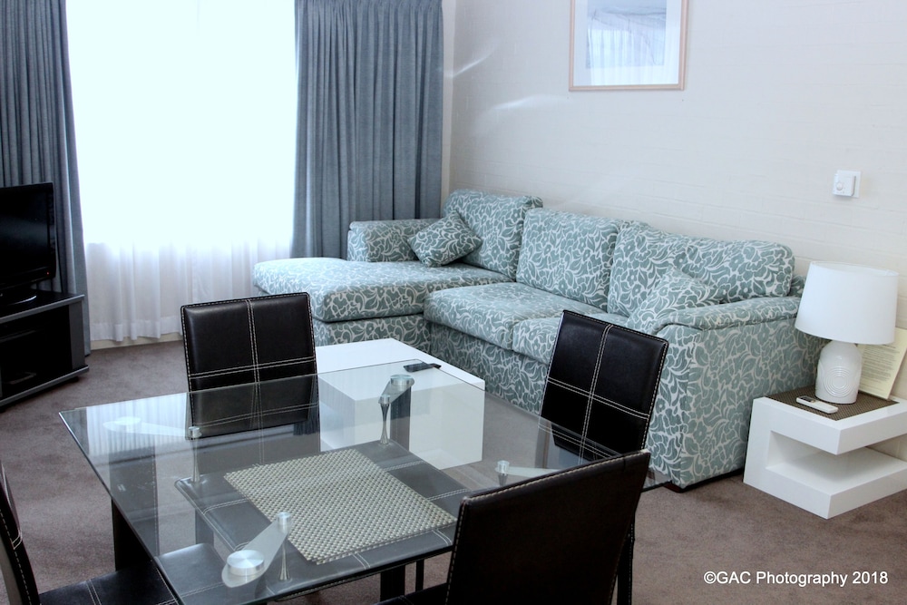 Mollymook Cove Apartments 12/26