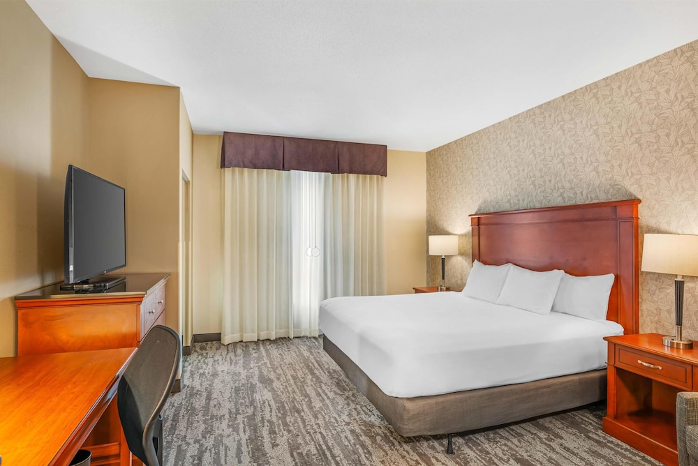 Drury Inn & Suites St Louis Brentwood 12/50