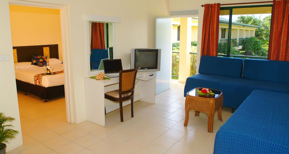 Grand West Villas 38/70