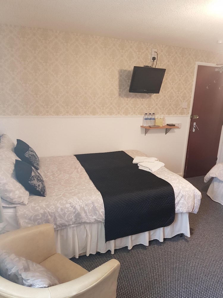 Thornhill Hotel 43/50
