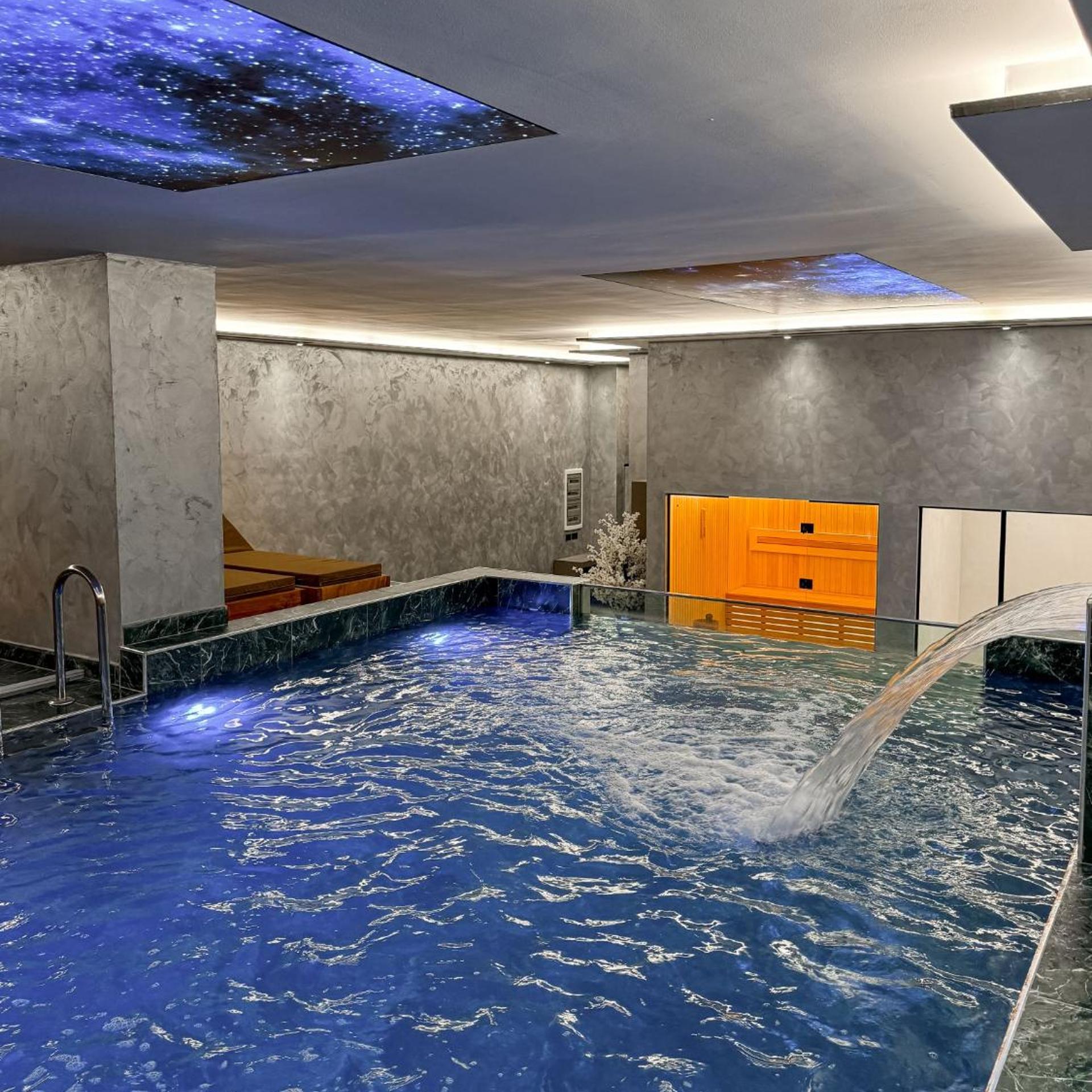 Toer Hotel Saranda 35/60