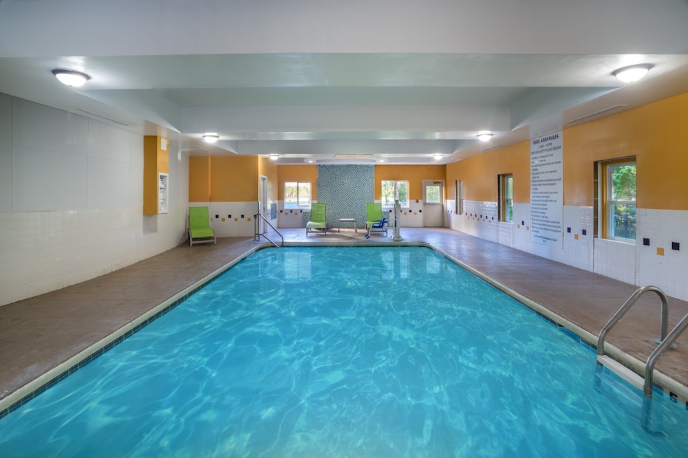 swimming pool spa