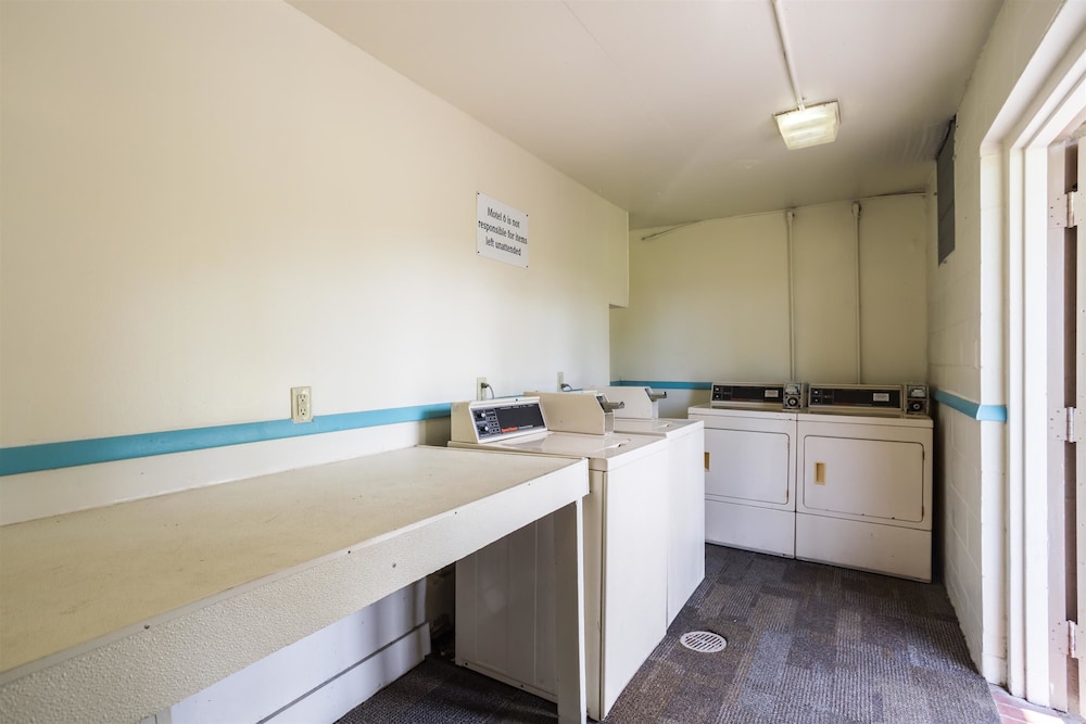 Motel6 Spring Hill, FL - Weeki Wachee 9/64