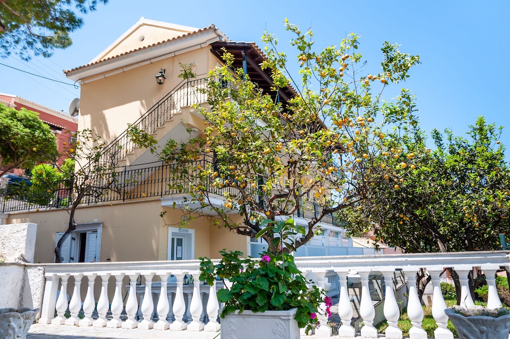 Apart Hotel Blumarin 6/50