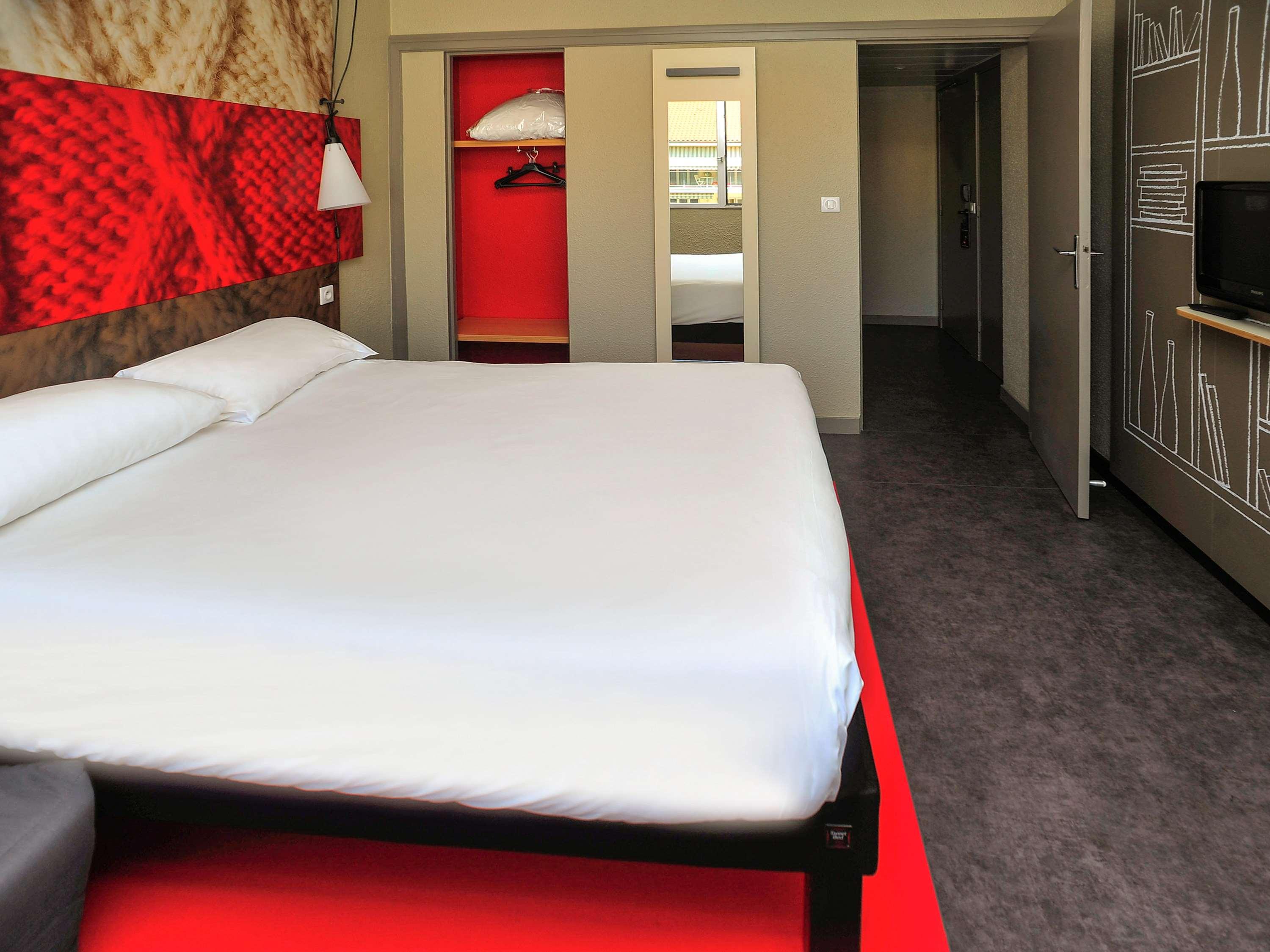 STANDARD, SINGLE, DOUBLE BED