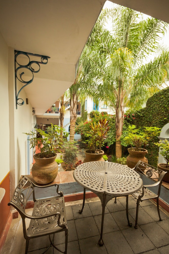 Posada del Cafeto 40/66
