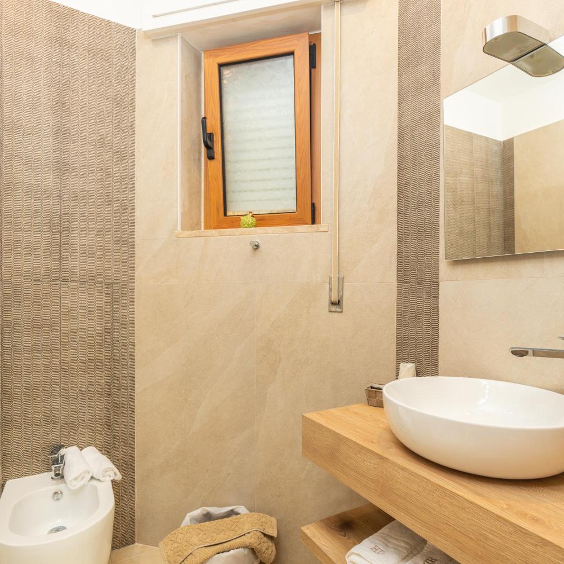 Hotel Donatella 50/50