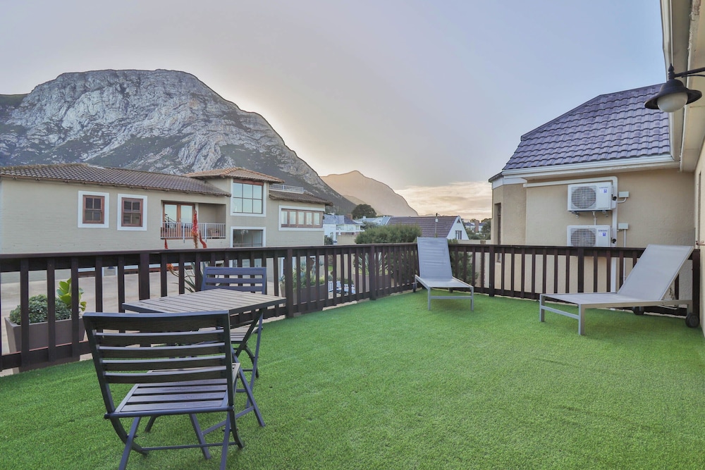 Lavender Manor Guest Lodge 42/50