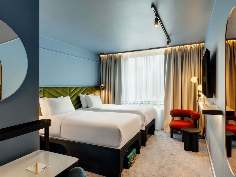 Tribe Essential, Twin Beds
