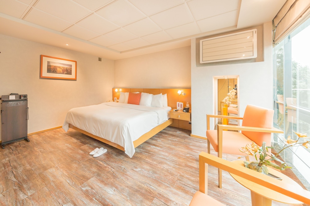 Suites Contempo 11/64