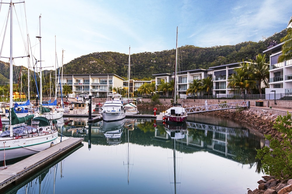 Peppers Blue On Blue Resort Magnetic Island 72/80