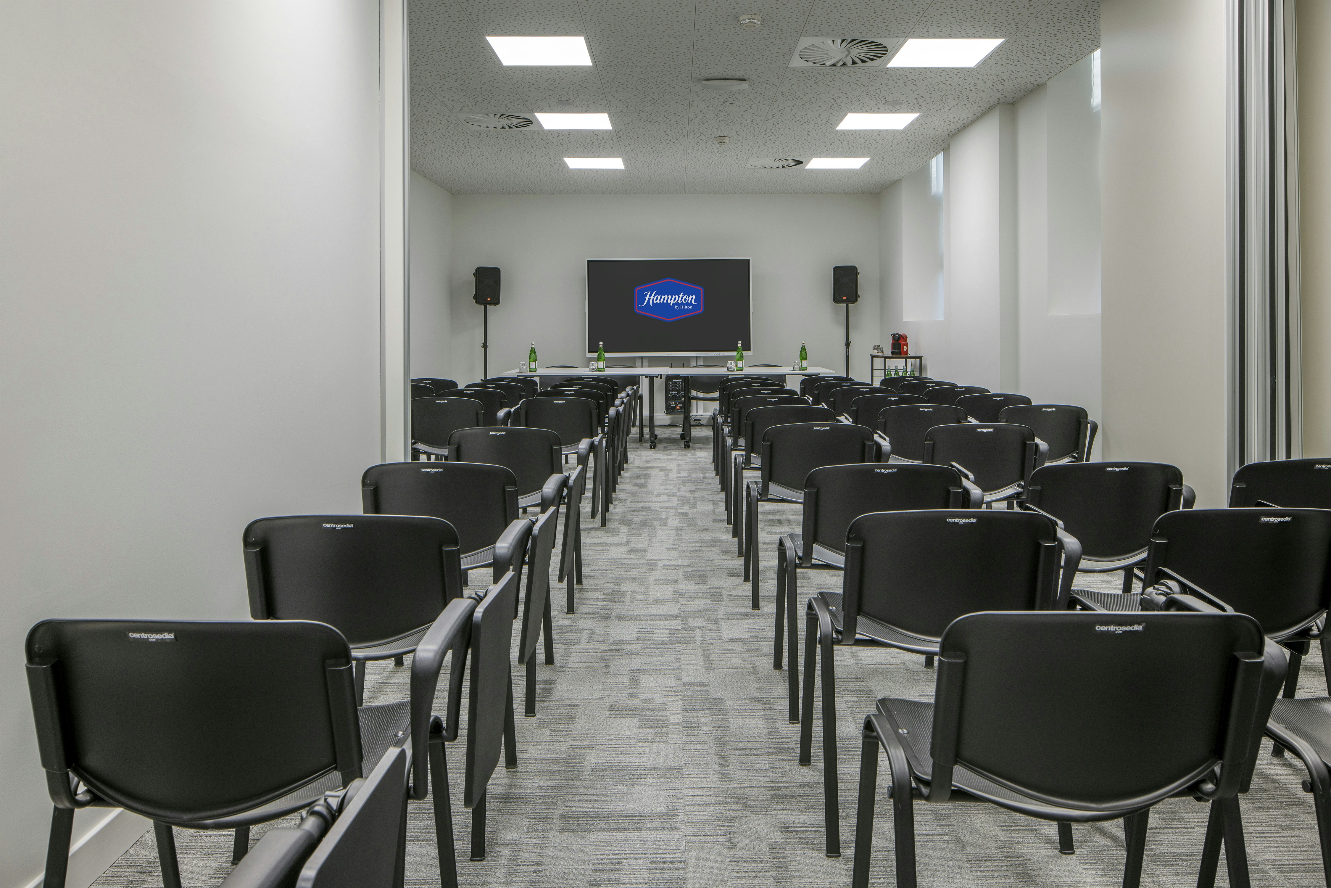 Hampton By Hilton Locarno 45/58