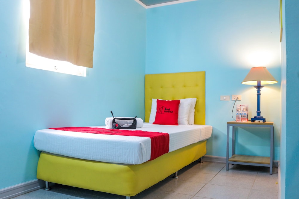 Reddoorz Plus Near Uv Mandaue Cebu 4/25
