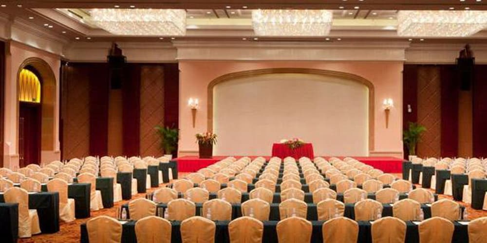 Yourworld International Conference Center 41/50