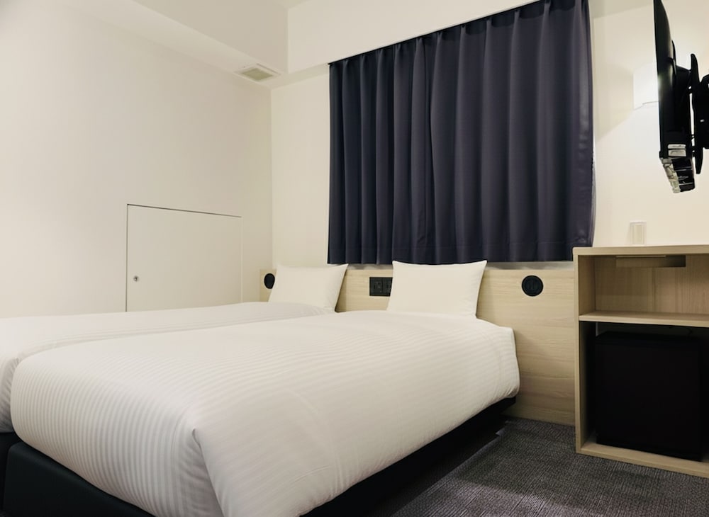 Hotel Mid In Meguro-Ekimae 30/71