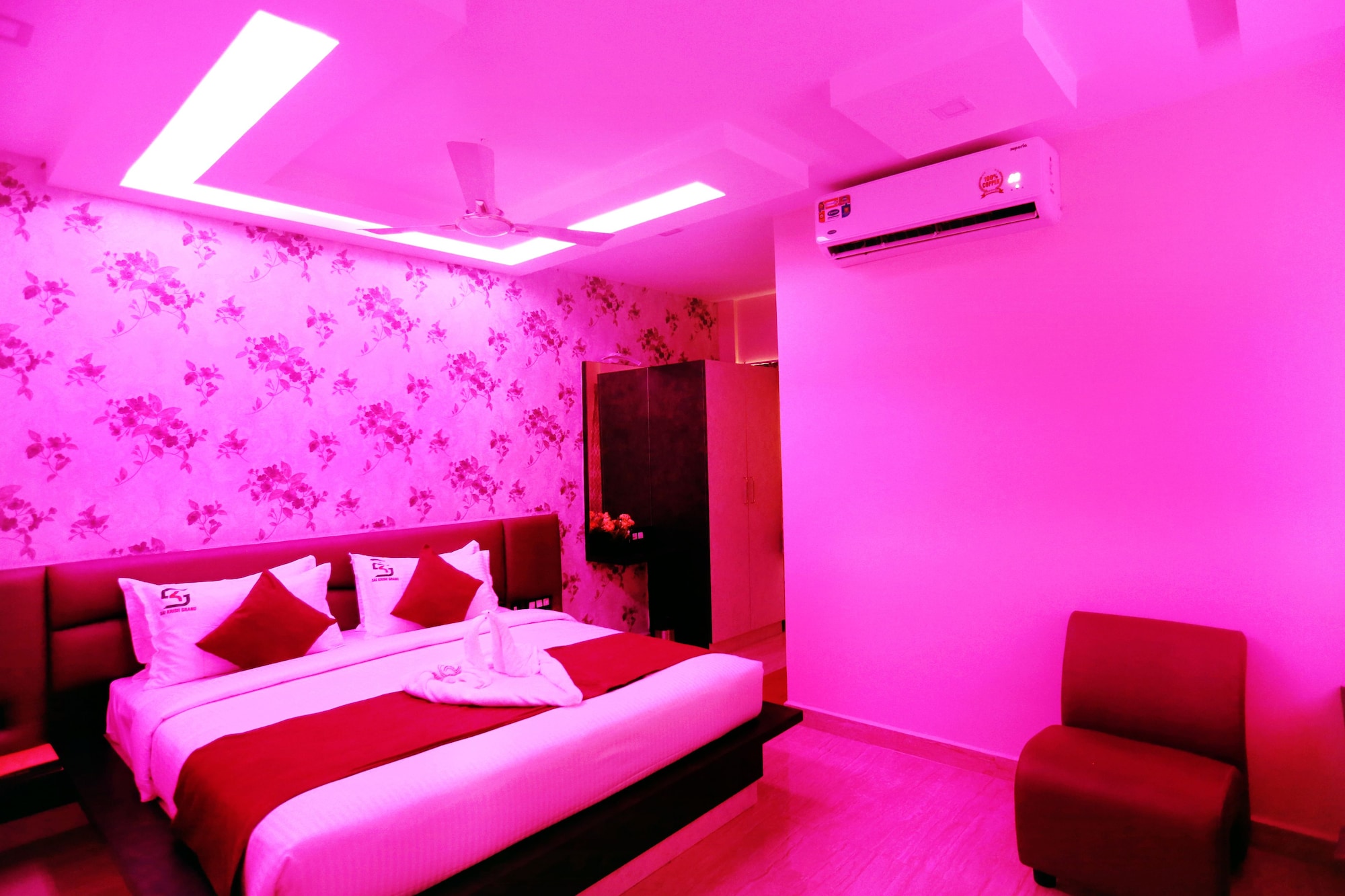 1 BEDROOM, COMFORT, STUDIO, CITY VIEW, ACCESSIBLE