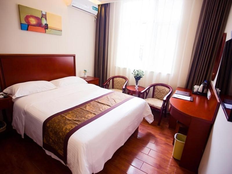 GreenTree Inn Xinxiang Laodong Street Zangying Bridge Business Hotel 19/52