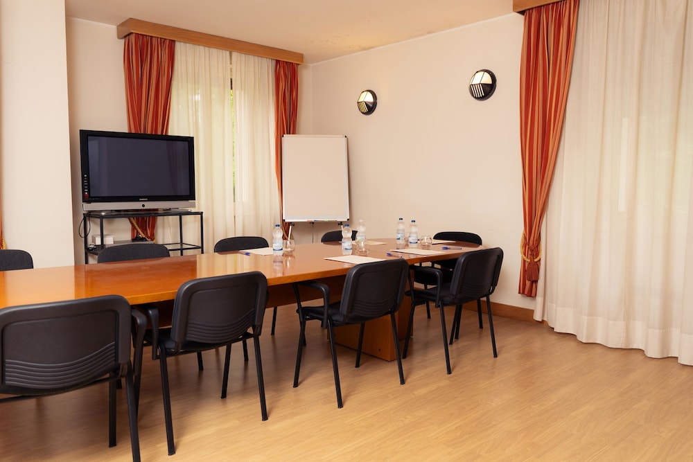Hotel San Pancrazio 35/50