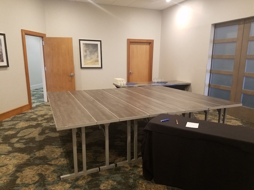 Doubletree By Hilton Hotel Rochester 70/80