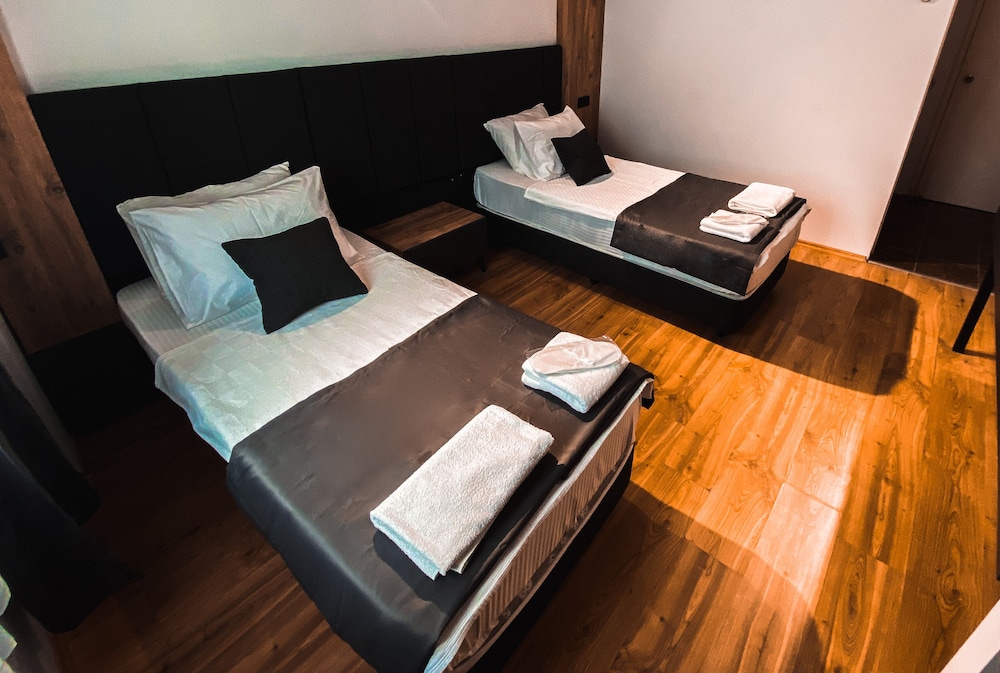 Tepe Hotel & Business Suite 11/27