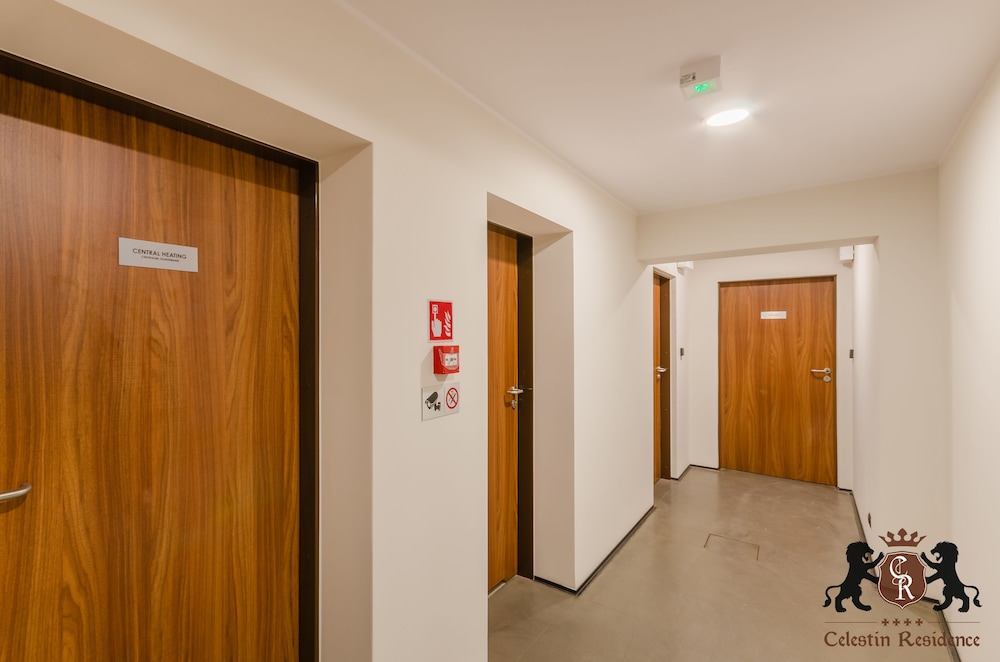 Celestin Residence 24/50