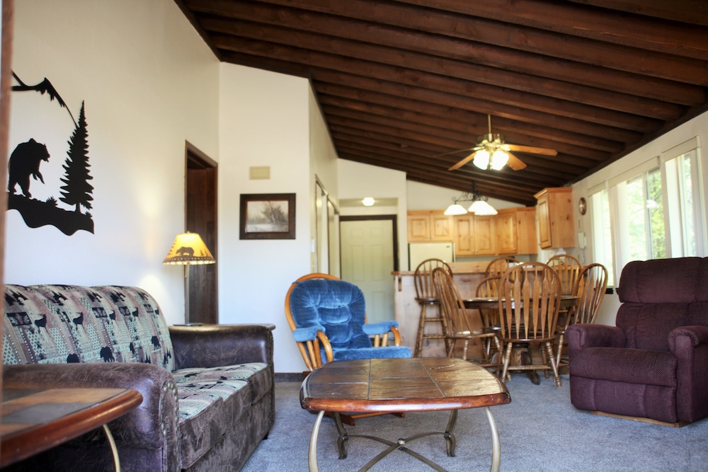 Timbers at Island Park Village Resort 41/59