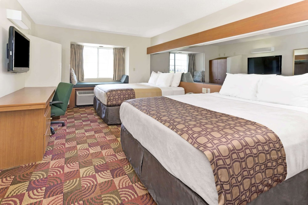 Microtel Inn Denver 8/20