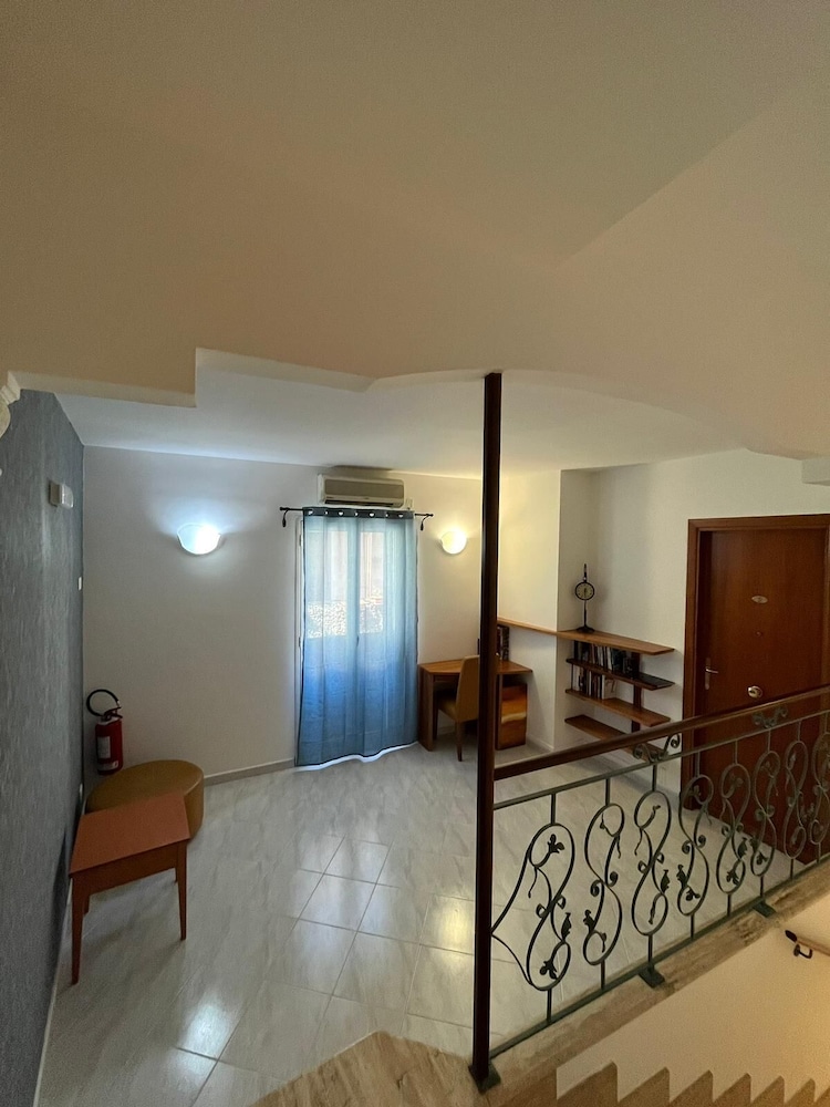 Hotel D Orleans 37/51