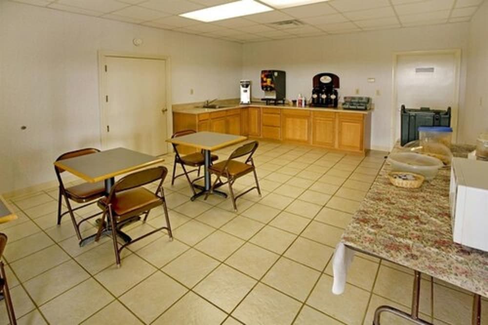 Extended Stay Suites Cookeville - Tennessee Tech 2/13