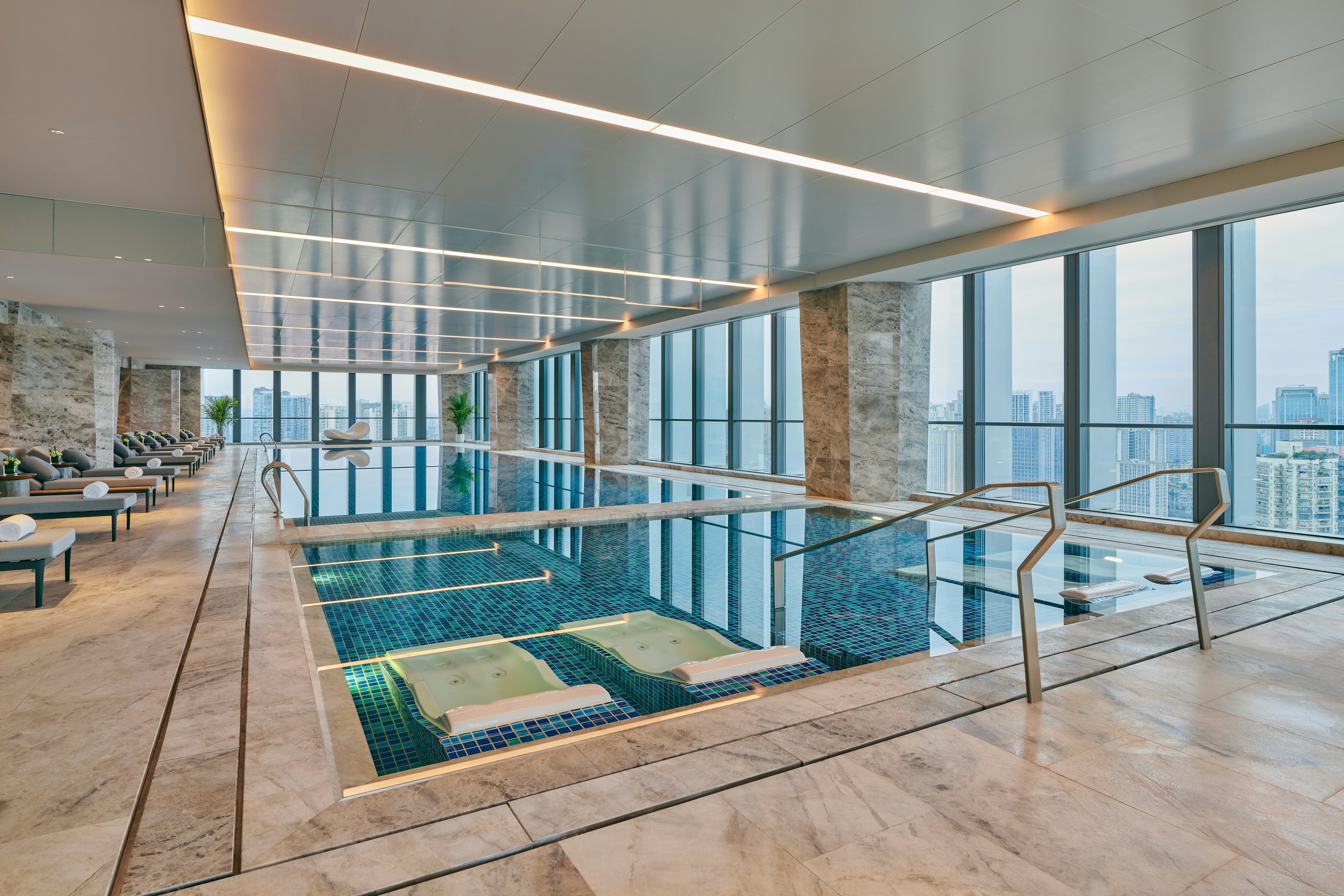 Hilton Chongqing Liangjiang New Area 24/64