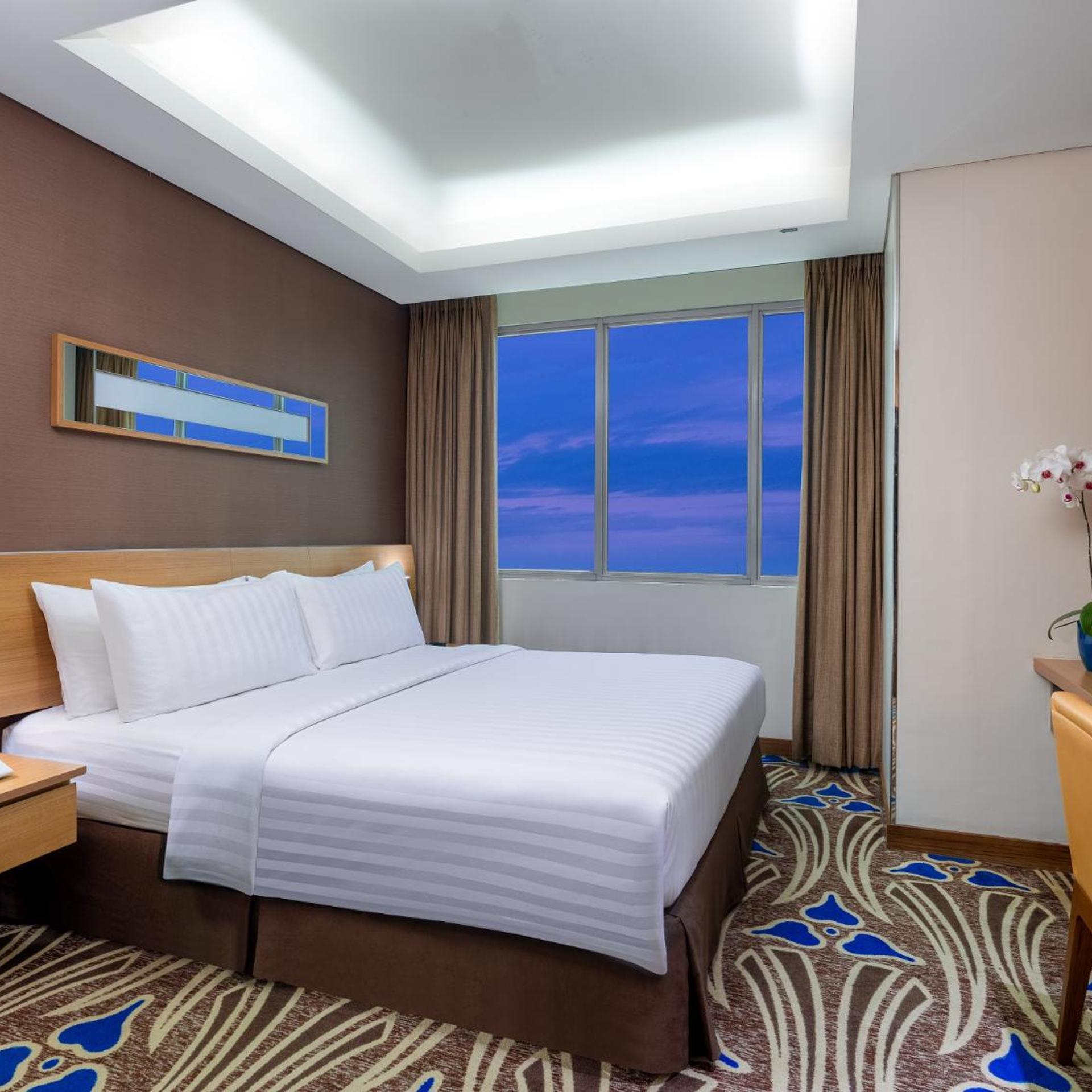 Corner Suite